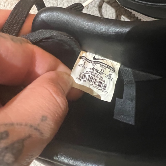 SOLD BRAND NEW BLACK and WHITE Nike Air Forces - Picture 11 of 11